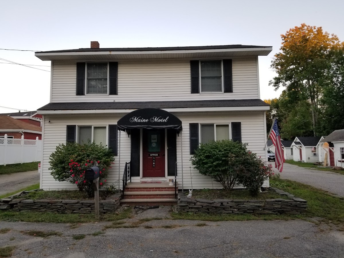Maine Motel & Cabins
